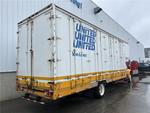 1999 INTERNATIONAL 4700 26' MOVING VAN BODY Auction Photo