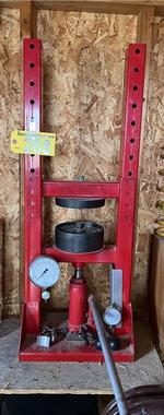 TIMED ONLINE AUCTION CONCESSION AND TRACK SUPPORT EQUIP, LIGHTING Auction Photo