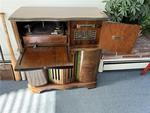 VINTAGE RCA VICTROLA Auction Photo