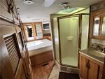2001 DAMON CORP ESCAPER MOTORHOME Auction Photo