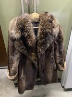 PUBLIC TIMED ONLINE AUCTION MERCEDES ROADSTER - GMC CANYON - CAMPER Auction Photo