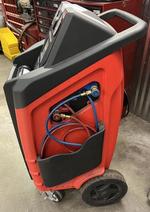 SNAP-ON POLARTEC PLUS A/C MACHINE Auction Photo