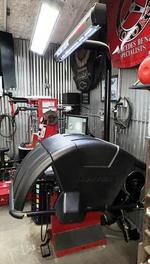 HUNTER ROAD FORCE ELITE WHEEL BALANCER Auction Photo