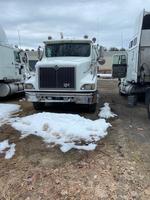 1998 INTERNATIONAL 9200 SINGLE AXLE ROAD TRACTOR W/ SLEEPER Auction Photo