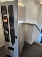FSI 3061 INDOOR USE VENDING MACHINE Auction Photo