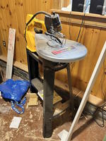 PUBLIC TIMED ONLINE AUCTION 2005 CHEVY 1-TON DUMP, VINTAGE TOOLS, Auction Photo