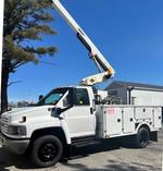 2005 GMC C4500 BUCKET TRUCK Auction Photo