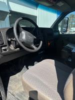 2005 GMC C4500 BUCKET TRUCK Auction Photo