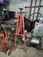 PUBLIC TIMED ONLINE AUCTION CAT LOADER, FORKLIFTS, LARGE Auction Photo