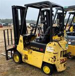 HYSTER S30XL 5000LB. LP FORKLIFT Auction Photo