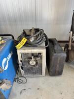 ABSOLUTE AUCTION LIVE ONSITE! ~ LATE MODEL ROAD TRACTORS, CAR CARRIERS, WRECKER, LOWBEDS Auction Photo