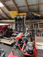 PUBLIC TIMED ONLINE AUCTION ~ VINTAGE TRUCKS & CONSTRUCTION EQUIPMENT, SHOP EQUIPMENT Auction Photo