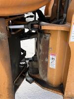 2010 CASE 721E ARTICULATING WHEEL LOADER Auction Photo