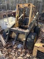 PUBLIC TIMED ONLINE AUCTION HAY EQUIPMENT - TRACTORS - TRAILERS Auction Photo