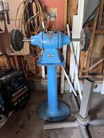 PUBLIC TIMED ONLINE ESTATE AUCTION ~ MECHANIC'S TOOLS - DIECASTS - LAWN TRACTOR - FURNITURE Auction Photo