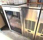 PUBLIC TIMED ONLINE AUCTION - LATE MODEL REFRIGERATION - BOTTLE NECK FREEZER - FURNITURE  Auction Photo