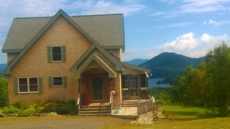 4,020+/- SF Water & Mountain View Home Auction