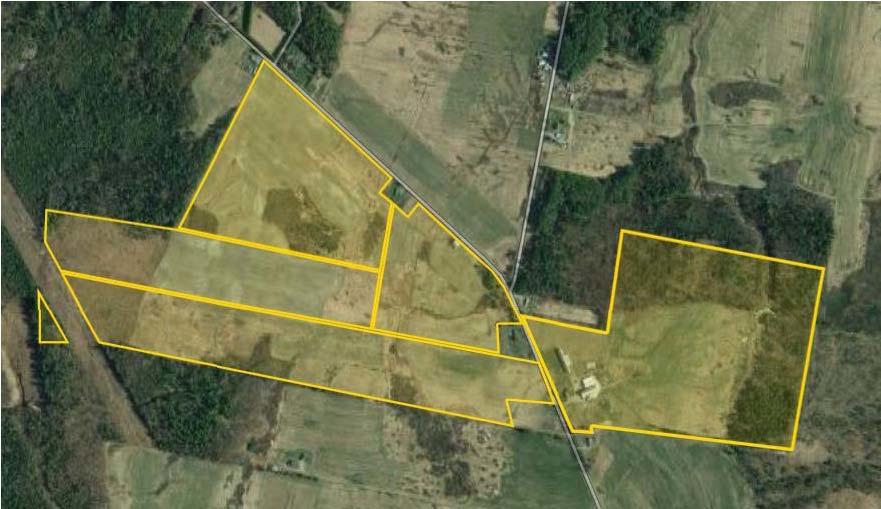 208+/- Acre Farm Home Barns - Outbuildings Auction