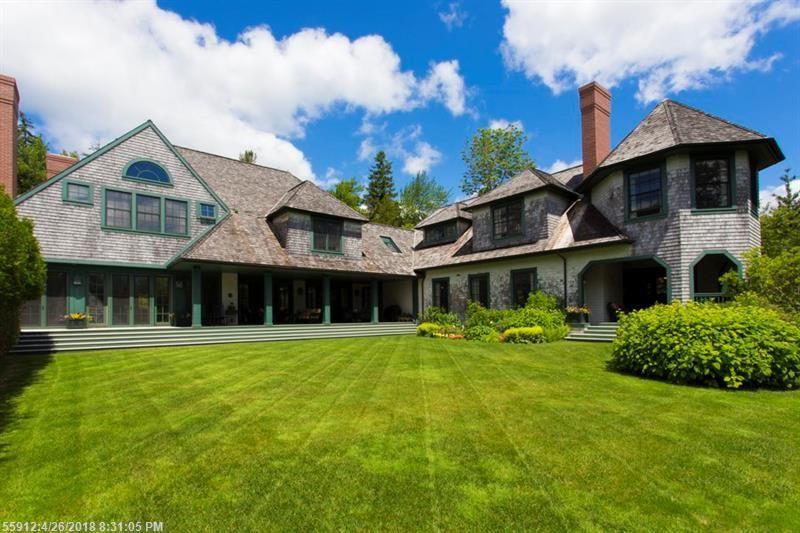 Harbor Ledge 19-Room Shingled Estate Home 8,134+/-SF Auction
