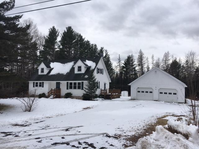 4BR Cape Style Home - Garage - 7+/- Acres Auction