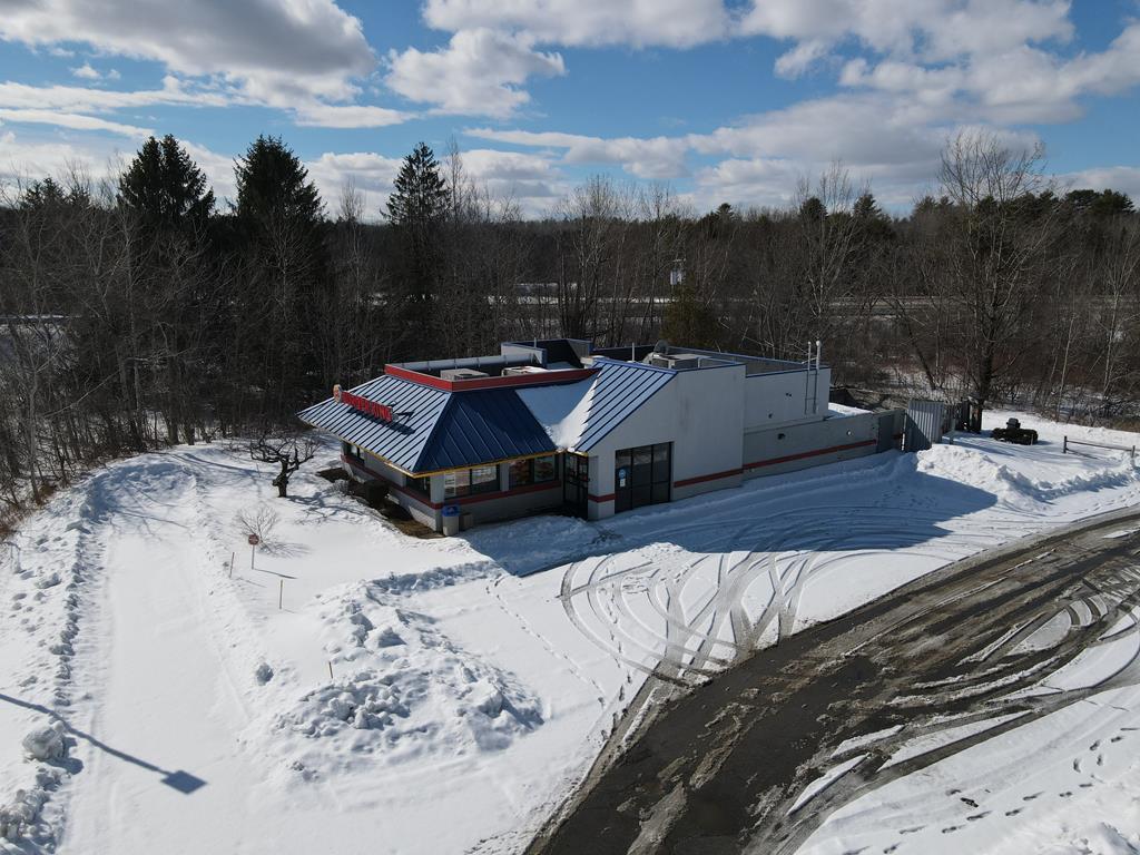 2,653+/-SF Restaurant Building, 1.47+/- Acres Auction