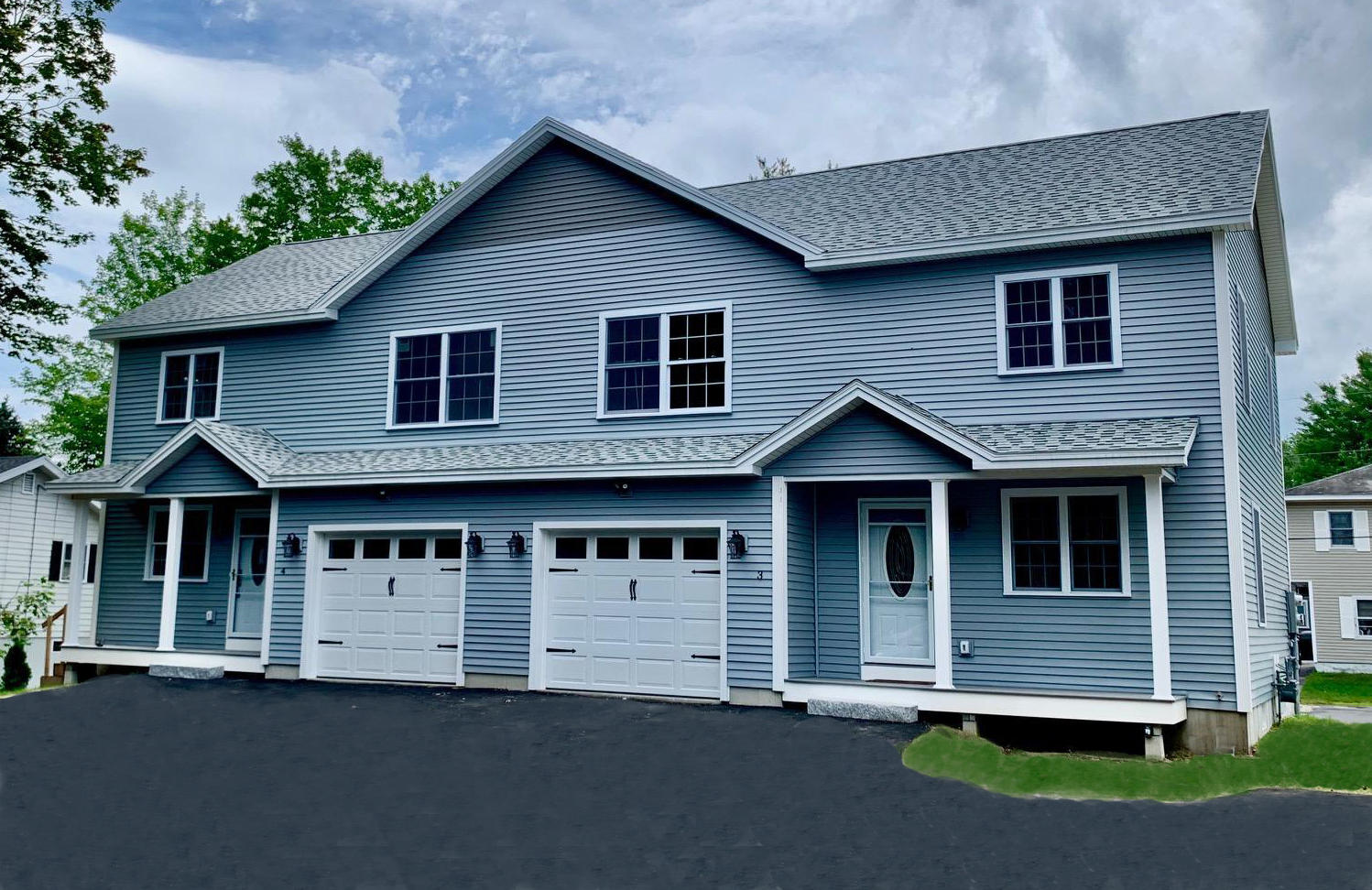 3BR Townhouse Condo - Garage Auction