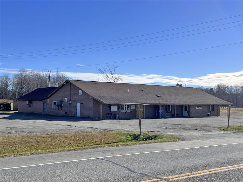 5,600+/- SF Fully Equipped Restaurant Former Countryside Restaurant Auction