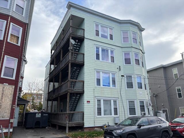 (4) In-town Parcels - (3) Multi-Family Apartment Buildings - Vacant Lot Auction