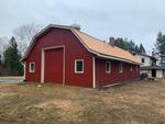 Home - Guest House - Barn - Outbuildings 440+/- Shorefront  5.71+/- Acres Auction Photo